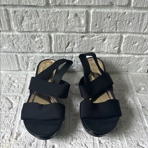 Kenneth Cole Reaction Black Sandals Modern Design